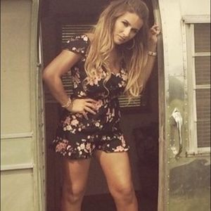 Jessie James Decker “Clint Eastwood” Romper